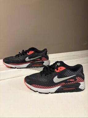 Nike Air Max Lunar 90 Black Silver Hot Lava Size 9